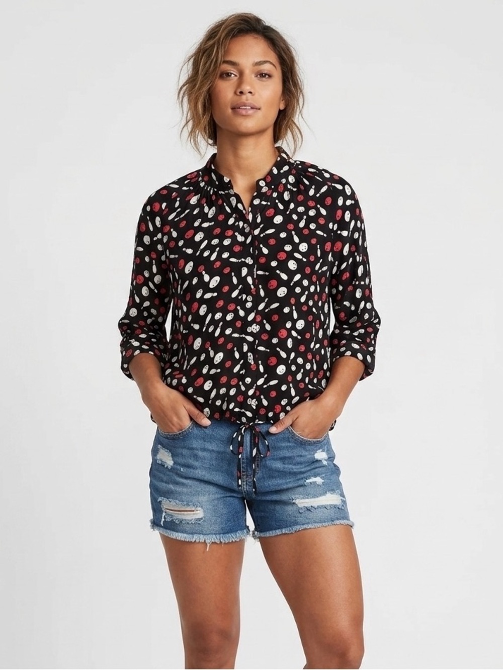 CLANDESTINO Women's Mandarin Collar Front Tie Bowling Print Top - Black, Large
